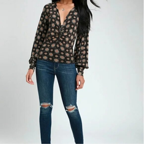 Free People Sydneys Party Top XS Medallion Printed Deep V Revolve Black Trendy - Picture 12 of 16